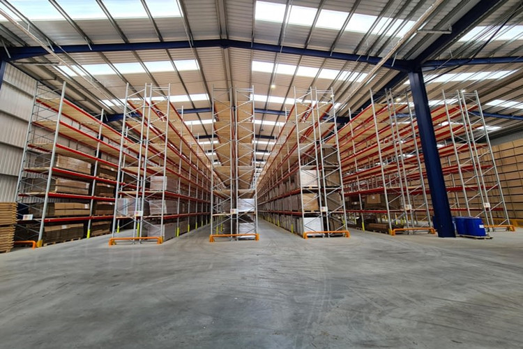 pallet Heavy-duty steel pallets integrated into the warehouse racking structure