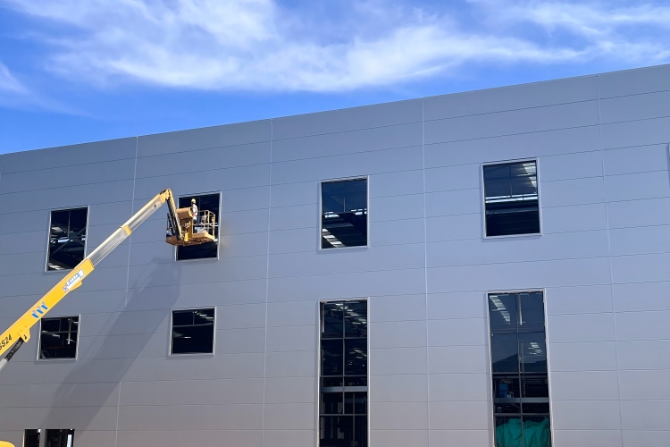 Steel Structure Building Construction For Storage and Showroom