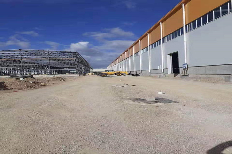 Customized heavy-duty steel structure hangar project